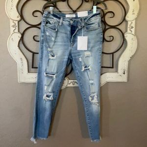 KanCan 11/29 distressed midrise ankle skinny